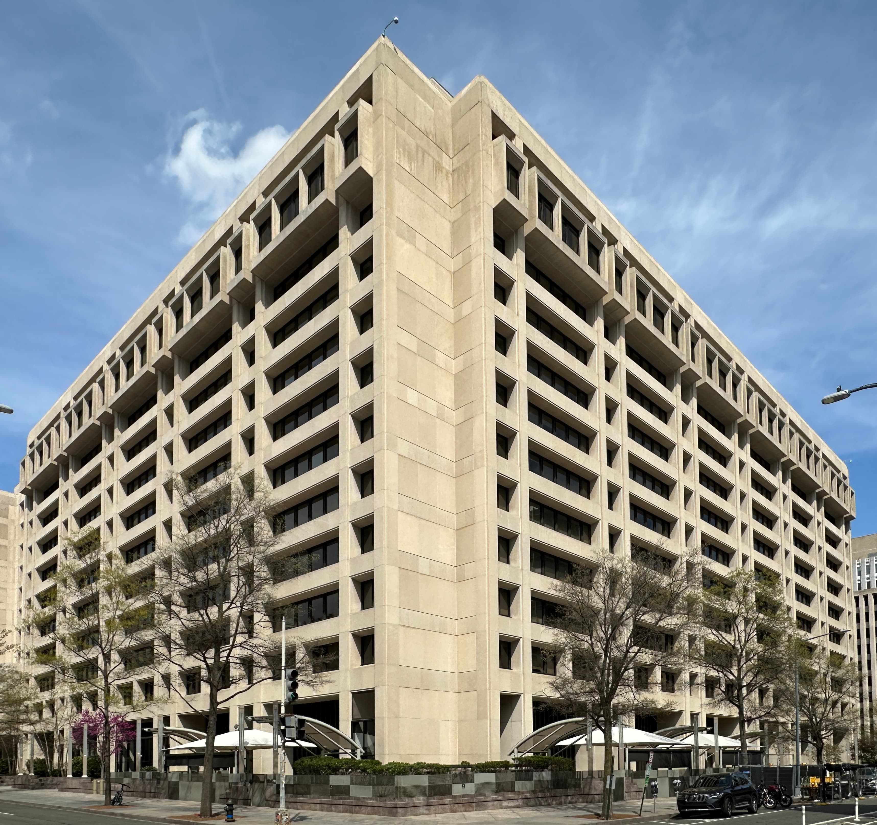 Headquarters of the International Monetary Fund in Washington, where Managing Director Kristalina Georgieva briefed reporters on the Hormuz shock and AI investment
